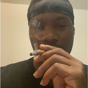 Meet your Posher, Dangelou